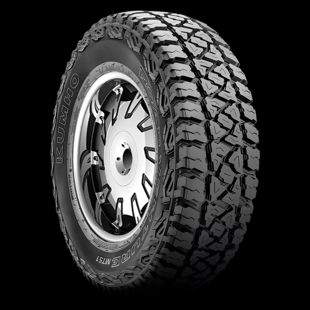Kumho Road Venture MT51