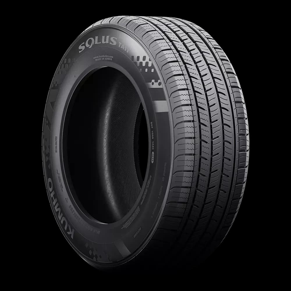 225/60R17 Kumho Solus TA11