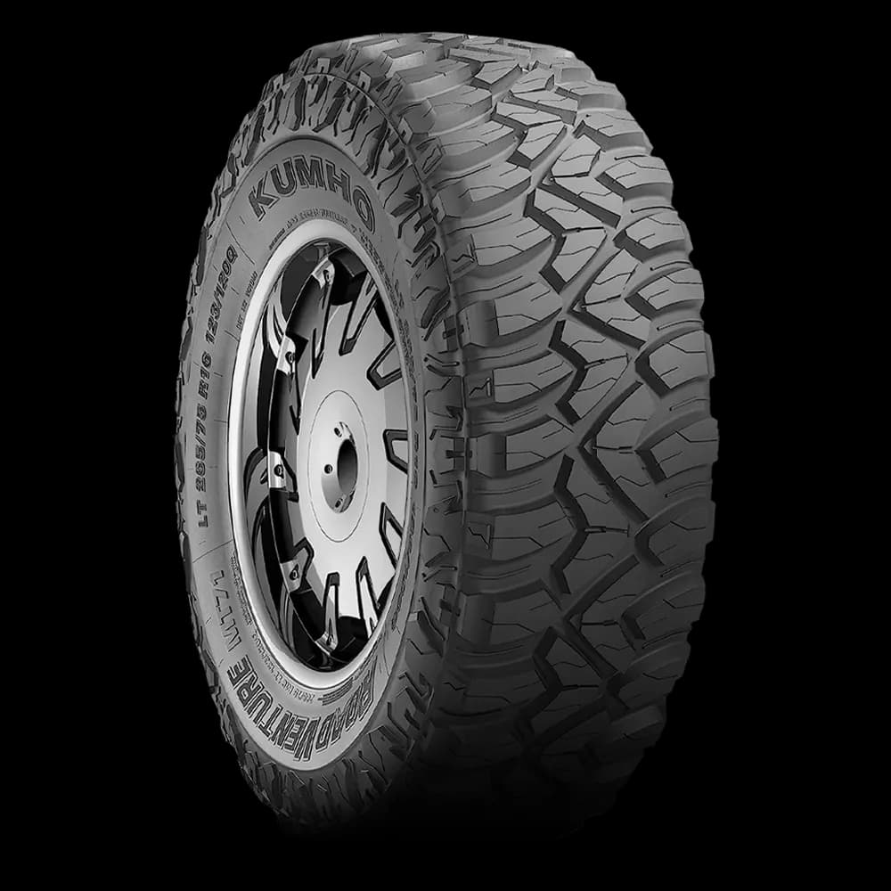 LT255/75R17 C Kumho Road Venture MT71